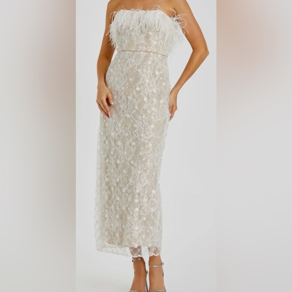 Mac Duggal Ivory Lace Evening Gown